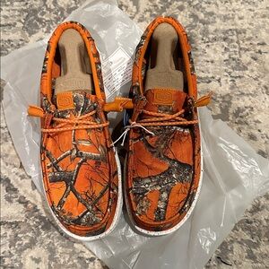 Real Tree men’s Hey Dudes